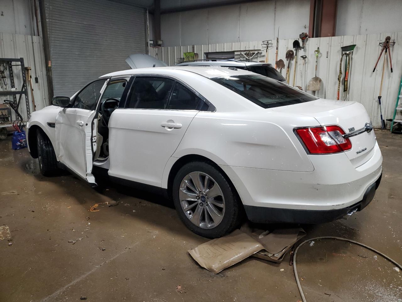 2010 FORD TAURUS for Sale