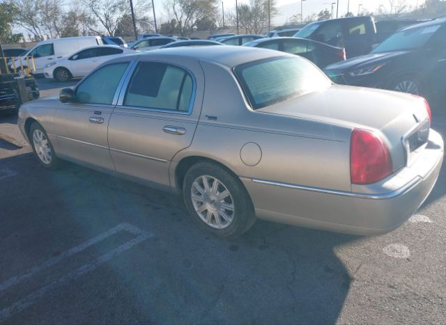 2011 LINCOLN TOWN CAR for Sale
