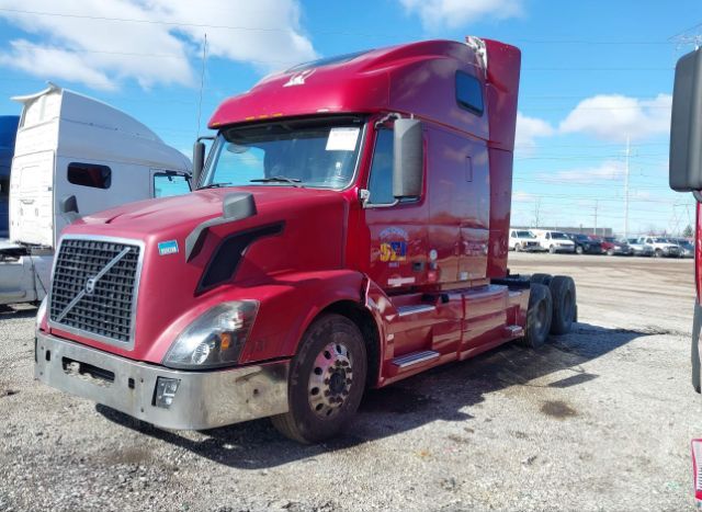 2011 VOLVO VN for Sale