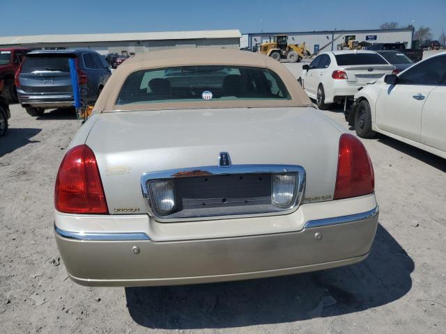 2004 LINCOLN TOWN CAR ULTIMATE for Sale
