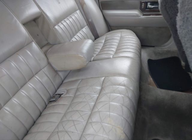 1992 LINCOLN TOWN CAR for Sale