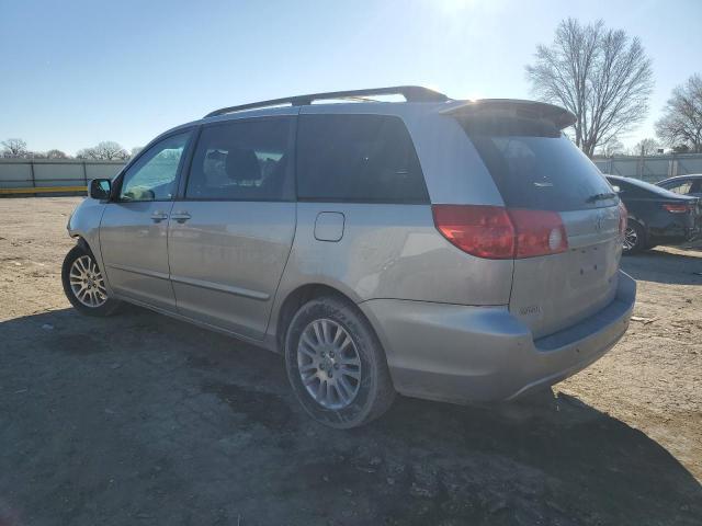 2010 TOYOTA SIENNA XLE for Sale