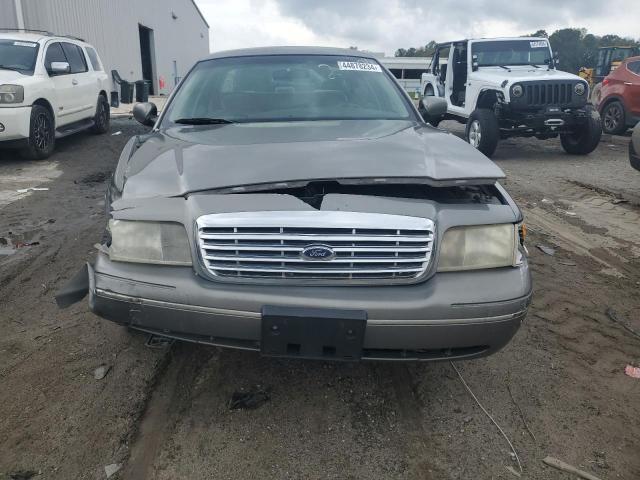 2001 FORD CROWN VICTORIA for Sale