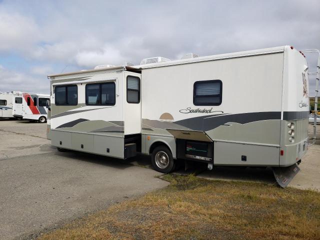 2003 WORKHORSE CUSTOM CHASSIS MOTORHOME CHASSIS W22 for Sale