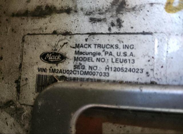 2013 MACK 600 for Sale