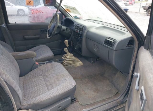 1997 NISSAN 4X4 TRUCK for Sale