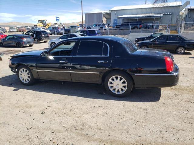 2011 LINCOLN TOWN CAR SIGNATURE LIMITED for Sale