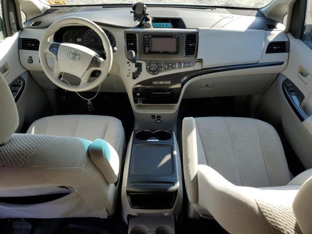 2014 TOYOTA SIENNA LE for Sale