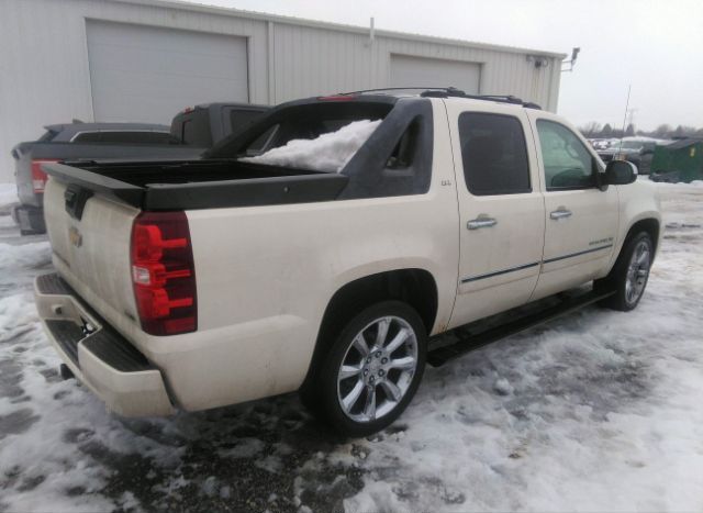 2011 CHEVROLET AVALANCHE for Sale