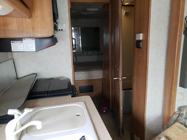 2005 WORKHORSE CUSTOM CHASSIS MOTORHOME CHASSIS P3500 for Sale