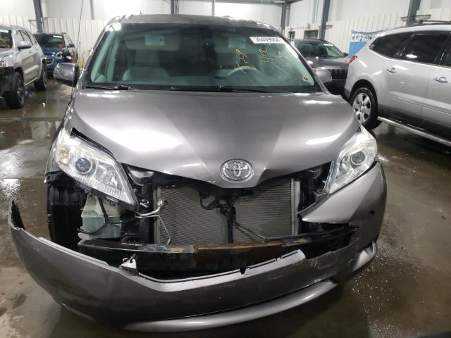 2012 TOYOTA SIENNA LE for Sale