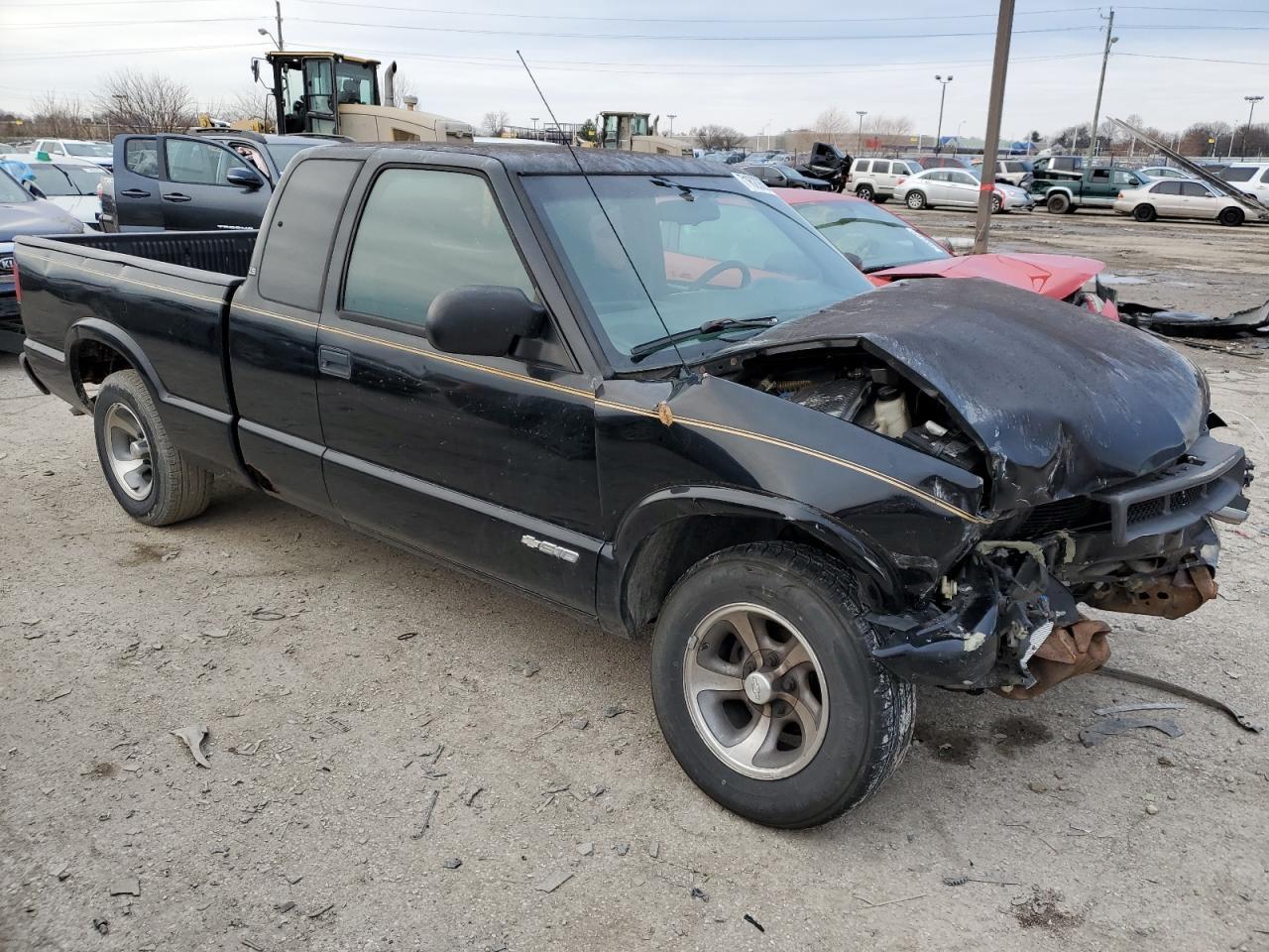 2000 CHEVROLET S10 for Sale