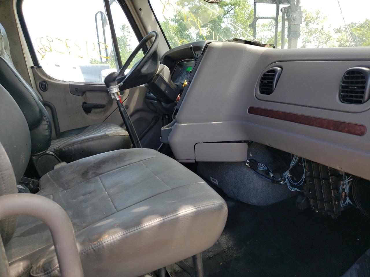 2018 FREIGHTLINER 114SD for Sale