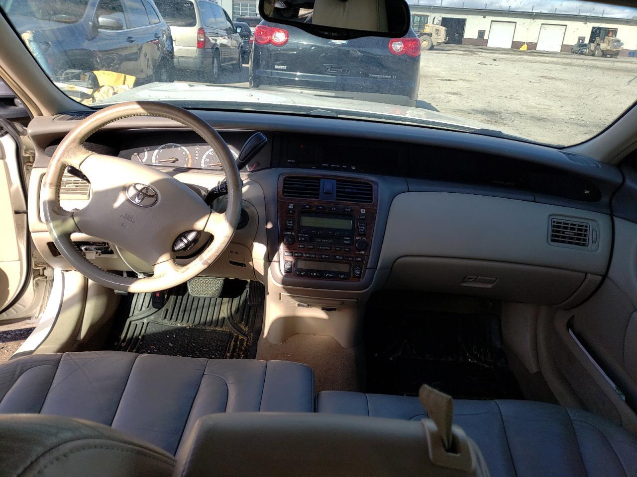 2002 TOYOTA AVALON for Sale