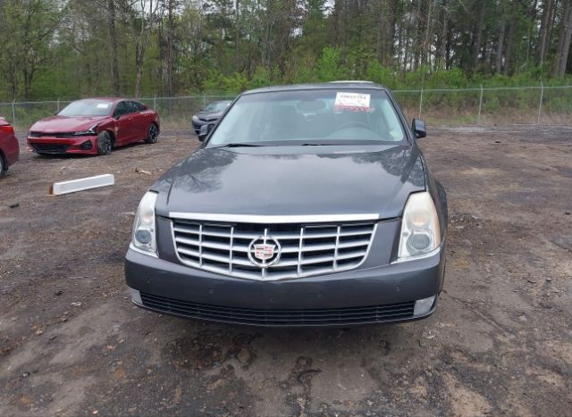 2010 CADILLAC DTS for Sale