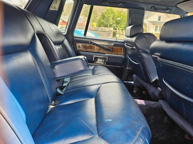 1984 LINCOLN TOWN CAR for Sale