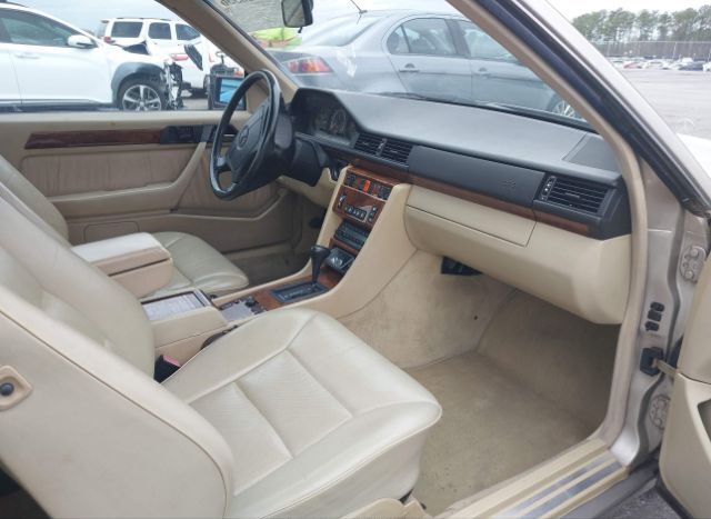 1993 MERCEDES-BENZ 300 for Sale