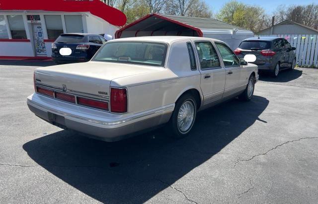 1995 LINCOLN TOWN CAR SIGNATURE for Sale