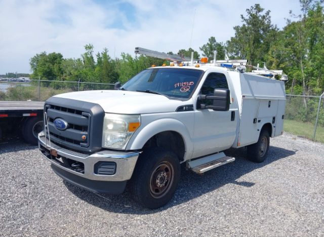 2013 FORD F-350 CHASSIS for Sale