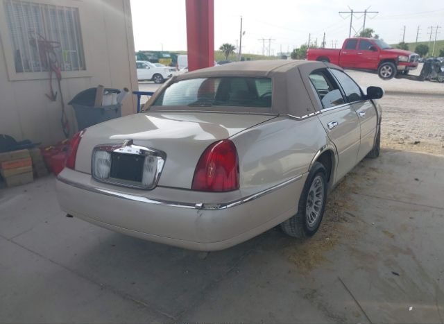 2000 LINCOLN TOWN CAR for Sale