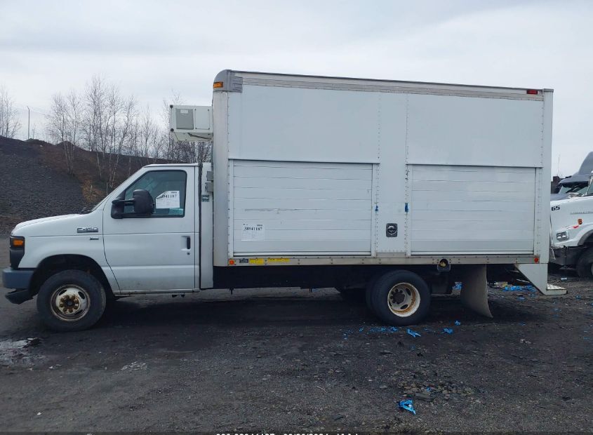 2011 FORD E-450 CUTAWAY for Sale