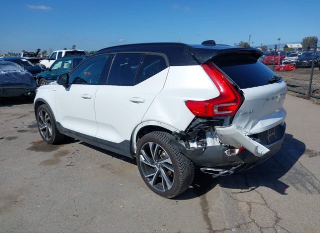 2019 VOLVO XC40 for Sale