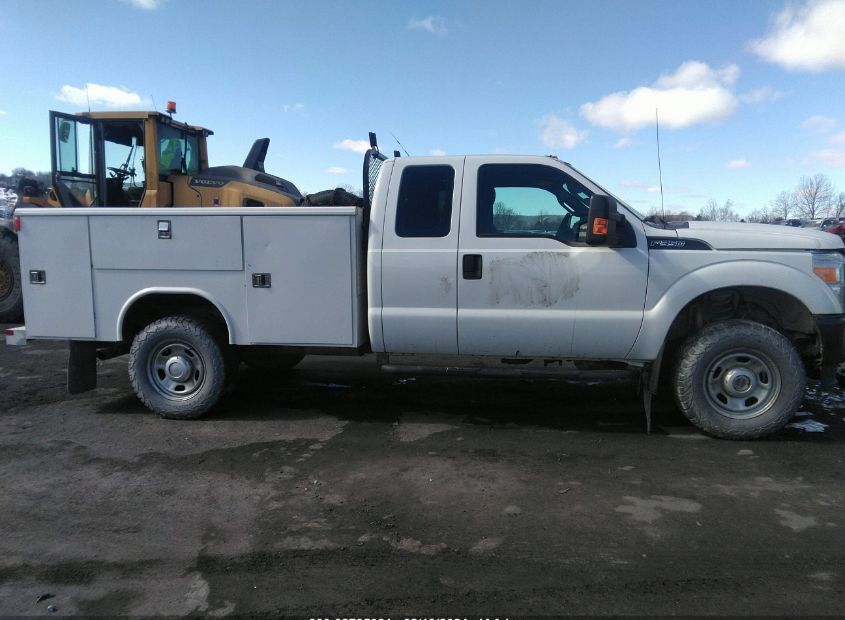2016 FORD F-350 CHASSIS for Sale