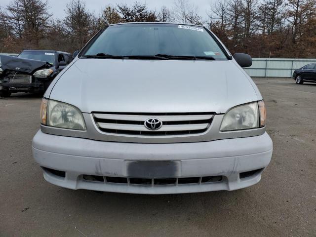 2003 TOYOTA SIENNA LE for Sale