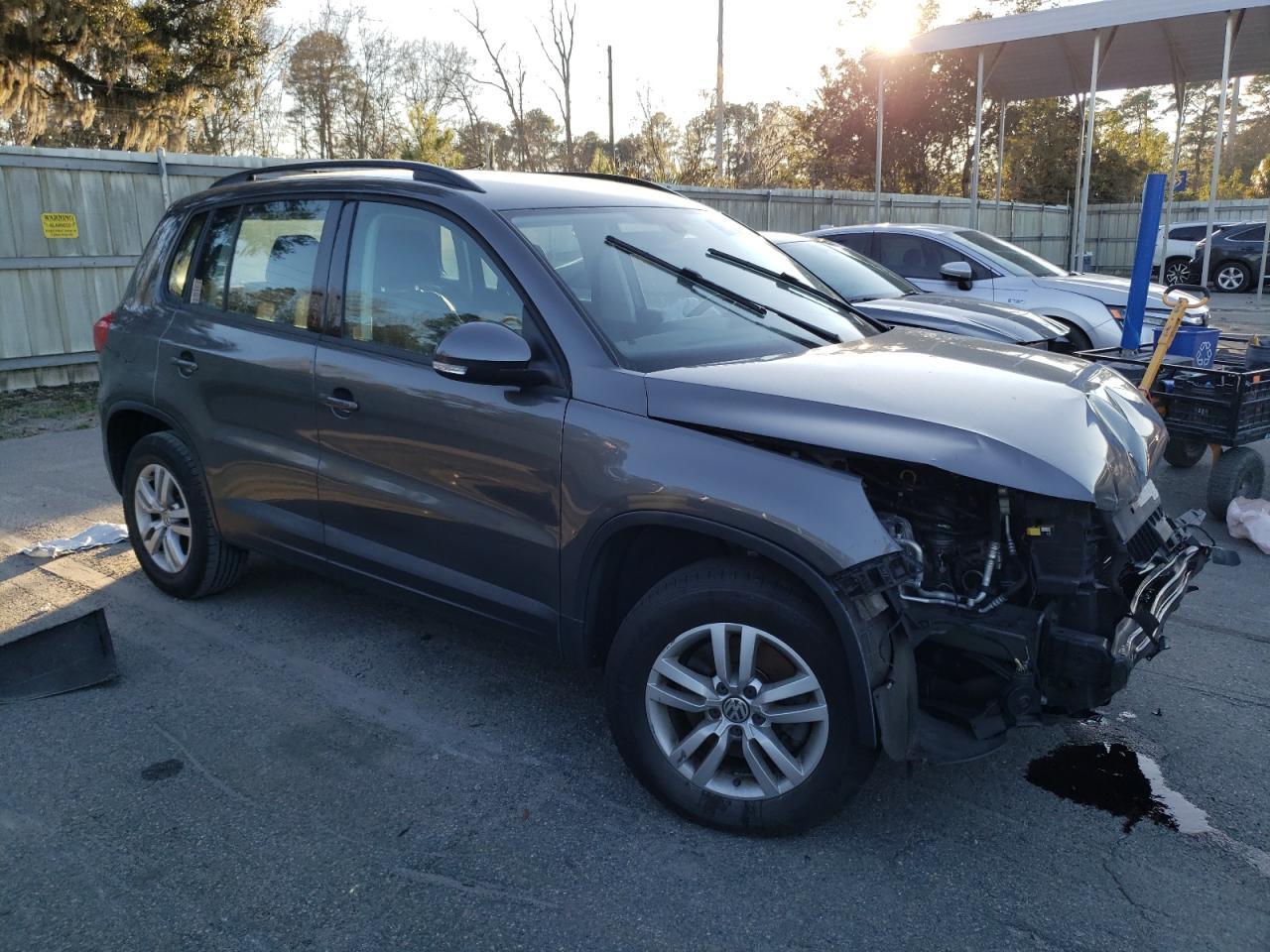 2016 VOLKSWAGEN TIGUAN for Sale