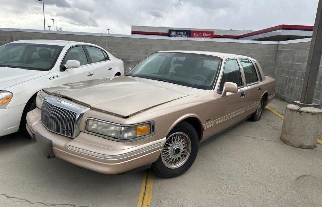 1996 LINCOLN TOWN CAR SIGNATURE for Sale