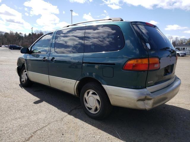 1998 TOYOTA SIENNA LE for Sale