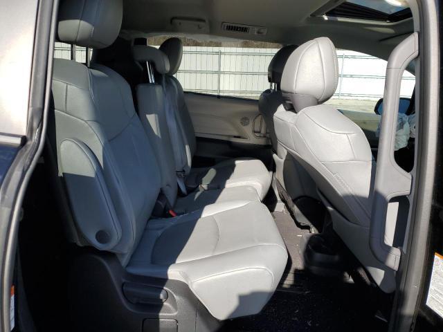 2023 TOYOTA SIENNA XLE for Sale