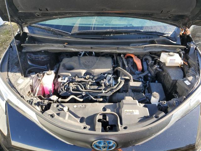 2021 TOYOTA SIENNA XLE for Sale