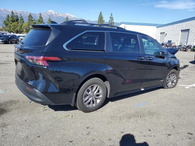 2021 TOYOTA SIENNA XLE for Sale
