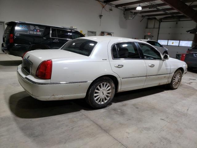 2003 LINCOLN TOWN CAR EXECUTIVE for Sale