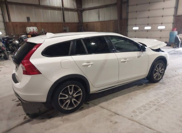 2016 VOLVO V60 CROSS COUNTRY for Sale