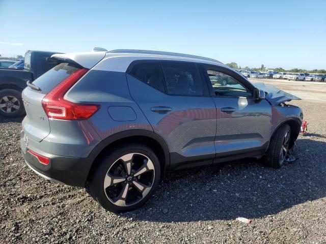 2021 VOLVO XC40 T4 MOMENTUM for Sale