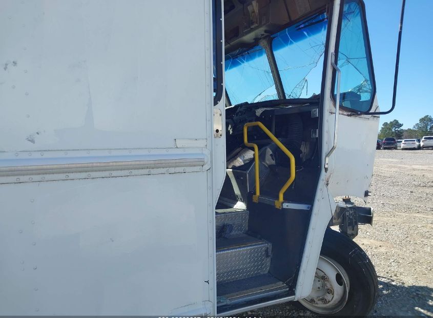 2012 FREIGHTLINER CHASSIS for Sale