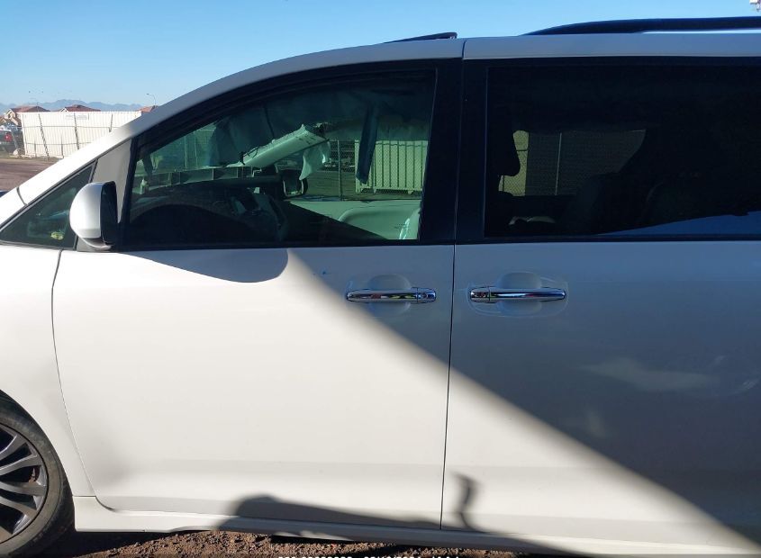 2019 TOYOTA SIENNA for Sale