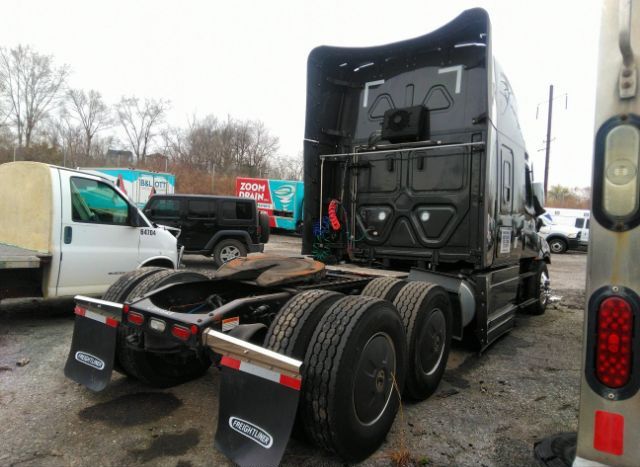 2023 FREIGHTLINER NEW CASCADIA 126 for Sale