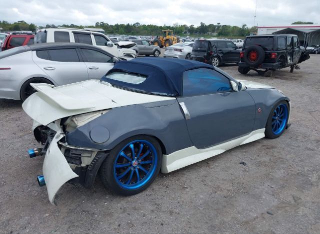 2004 NISSAN 350Z for Sale