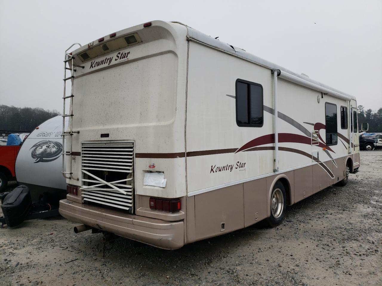 2001 FREIGHTLINER XC CHASSIS for Sale