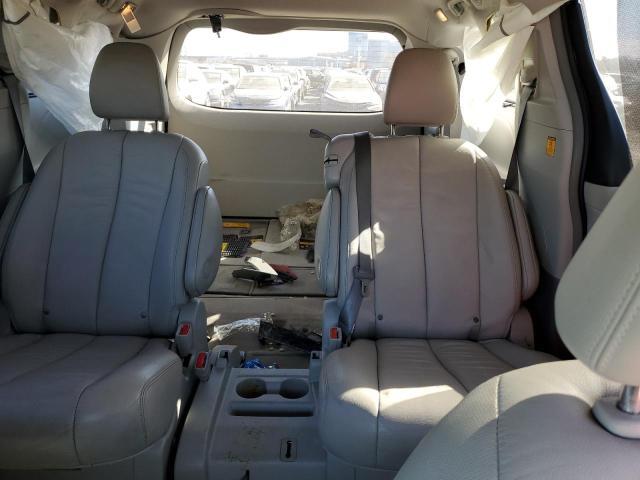 2013 TOYOTA SIENNA XLE for Sale
