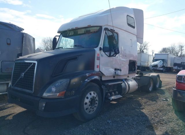 2013 VOLVO VN for Sale