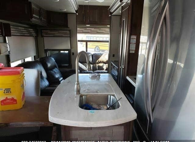 2019 FOREST RIVER COLUMBUS 1492 383 for Sale