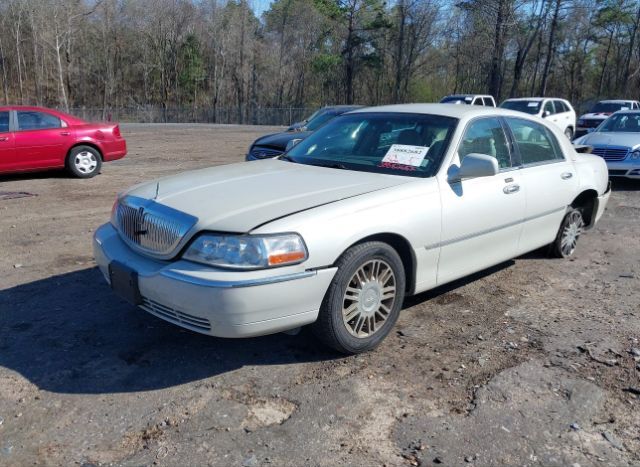 2006 LINCOLN TOWN CAR for Sale