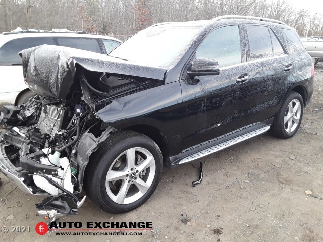 Salvage Car Mercedes Benz Gle Class 17 Black For Sale In Sayreville Nj Online Auction 4jgda5hb7ha