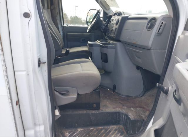 2011 FORD E-350 CUTAWAY for Sale