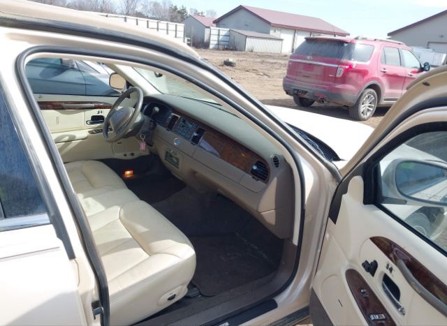 1998 LINCOLN TOWN CAR for Sale