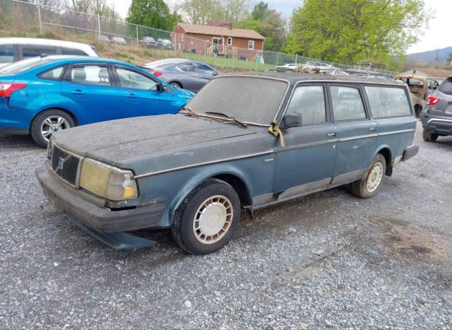 1988 VOLVO 245 for Sale